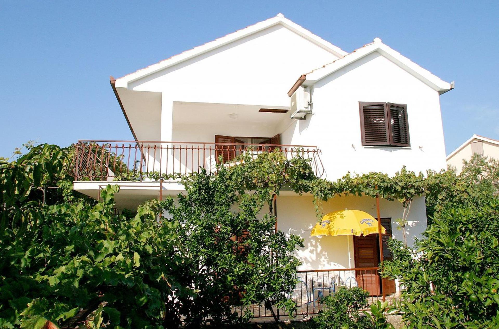 Apartments Mirja - 100M From The Beach & Parking تروغير المظهر الخارجي الصورة