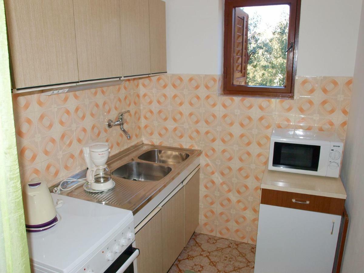 Apartments Mirja - 100M From The Beach & Parking تروغير المظهر الخارجي الصورة