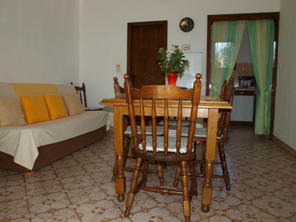 Apartments Mirja - 100M From The Beach & Parking تروغير المظهر الخارجي الصورة