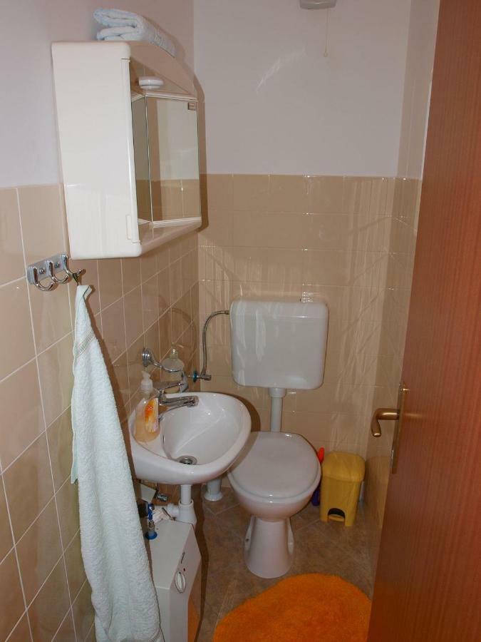 Apartments Mirja - 100M From The Beach & Parking تروغير المظهر الخارجي الصورة
